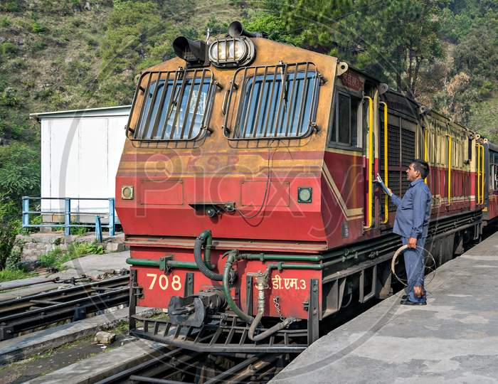 Barog, Himachal Pradesh, India-April 12Th, 2015: Narrow Gauge Kalka To Shimla Shivalik Deluxe Express Halts At Barog