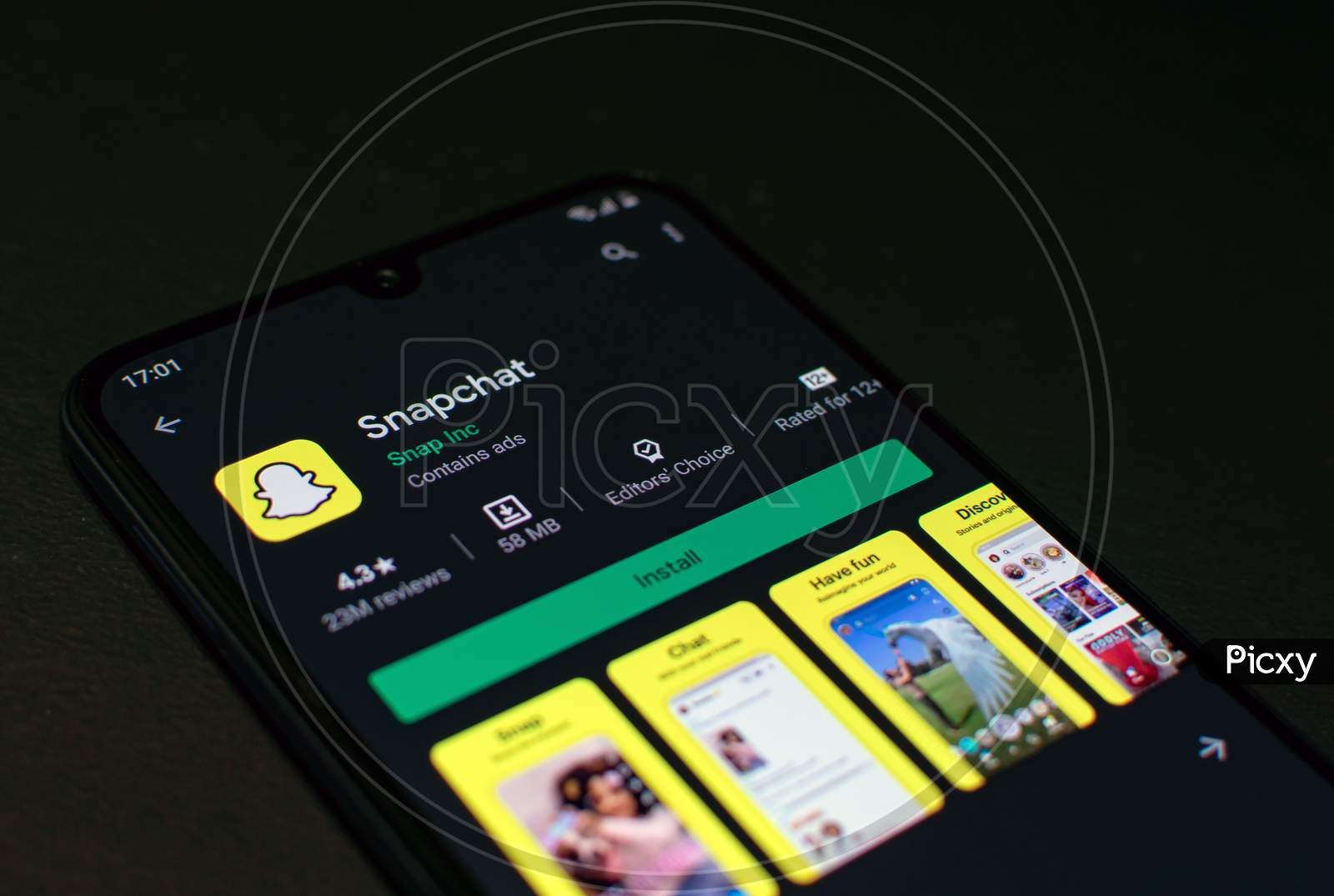 Snapchat application on Smartphone screen. This Social Network app is a freeware in Android Playstore developed by Snap Inc