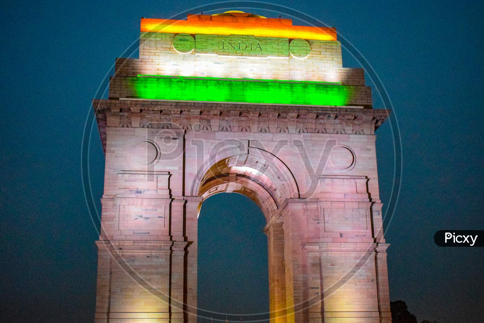 Evening View Of India Gate In Delhi India, India Gate View With Tri Colour At The Top