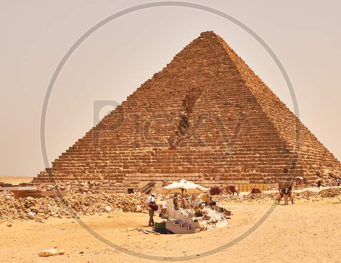 Tourist Souvenir Stall In Front Of The Pyramid Of Menkaure