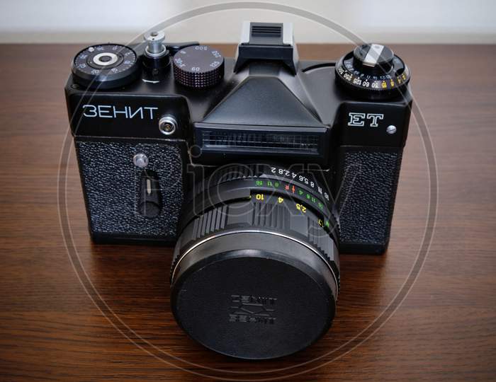 Soviet Analog 35 Mm Slr Film Camera Zenit Et, With Helios 44M-4 58 Mm Lens