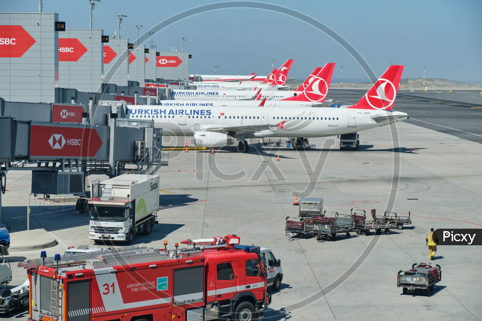 Turkish Airlines Planes Docked To The Gates At New Istanbul Airport Istanbul Havalimani