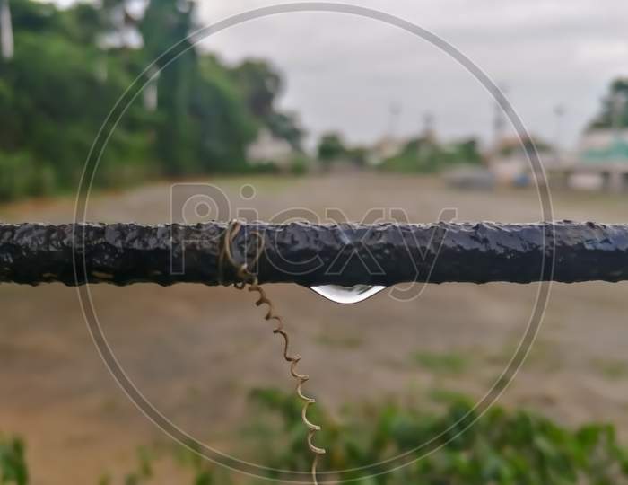 Waterdroplets on iron