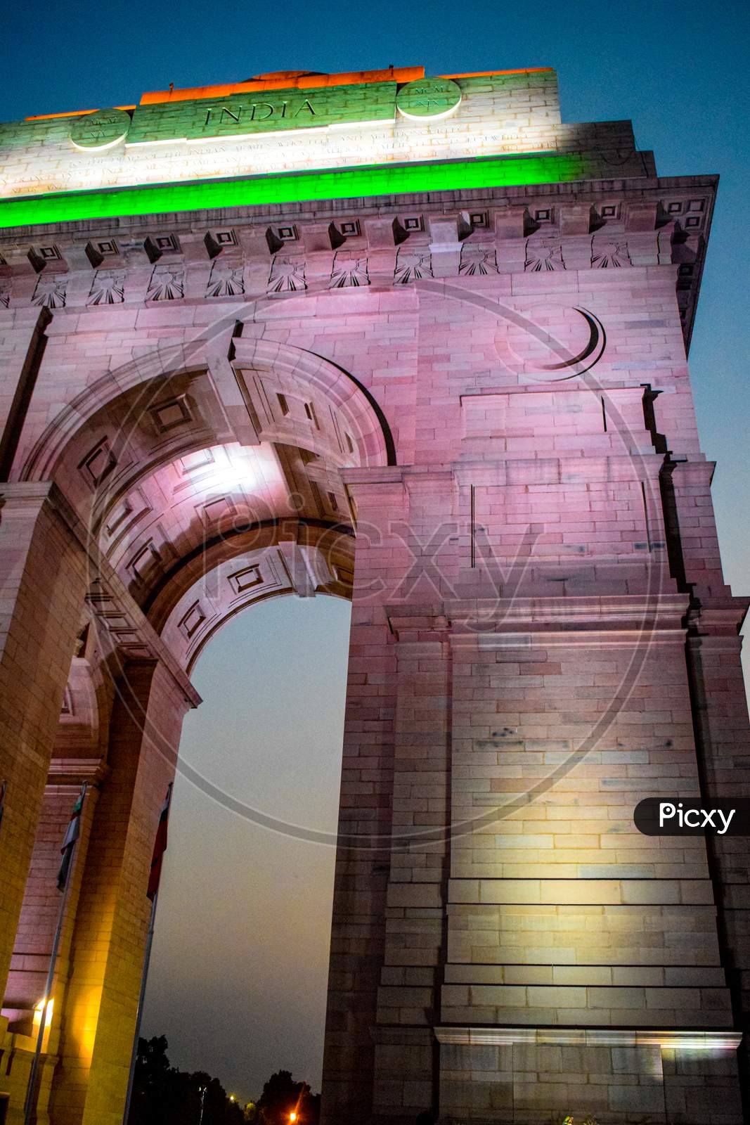 Evening View Of India Gate In Delhi India, India Gate View With Tri Colour At The Top