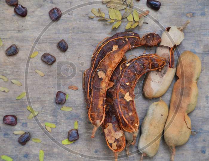 Sour tamarind and its seeds