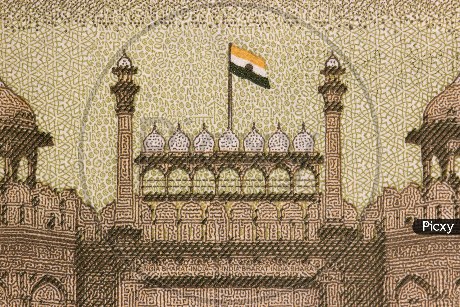 Indian 500 Rupee Note Close Up displaying red fort and flag