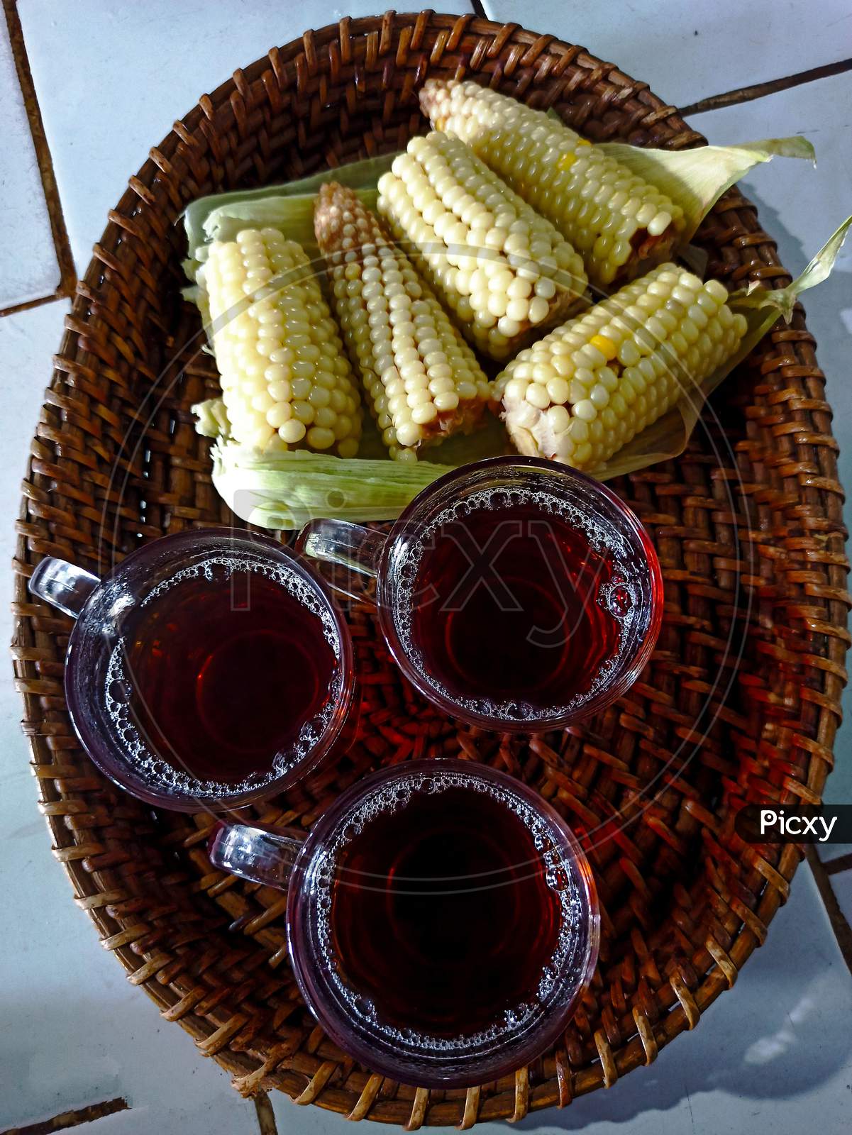 Corn and red tea