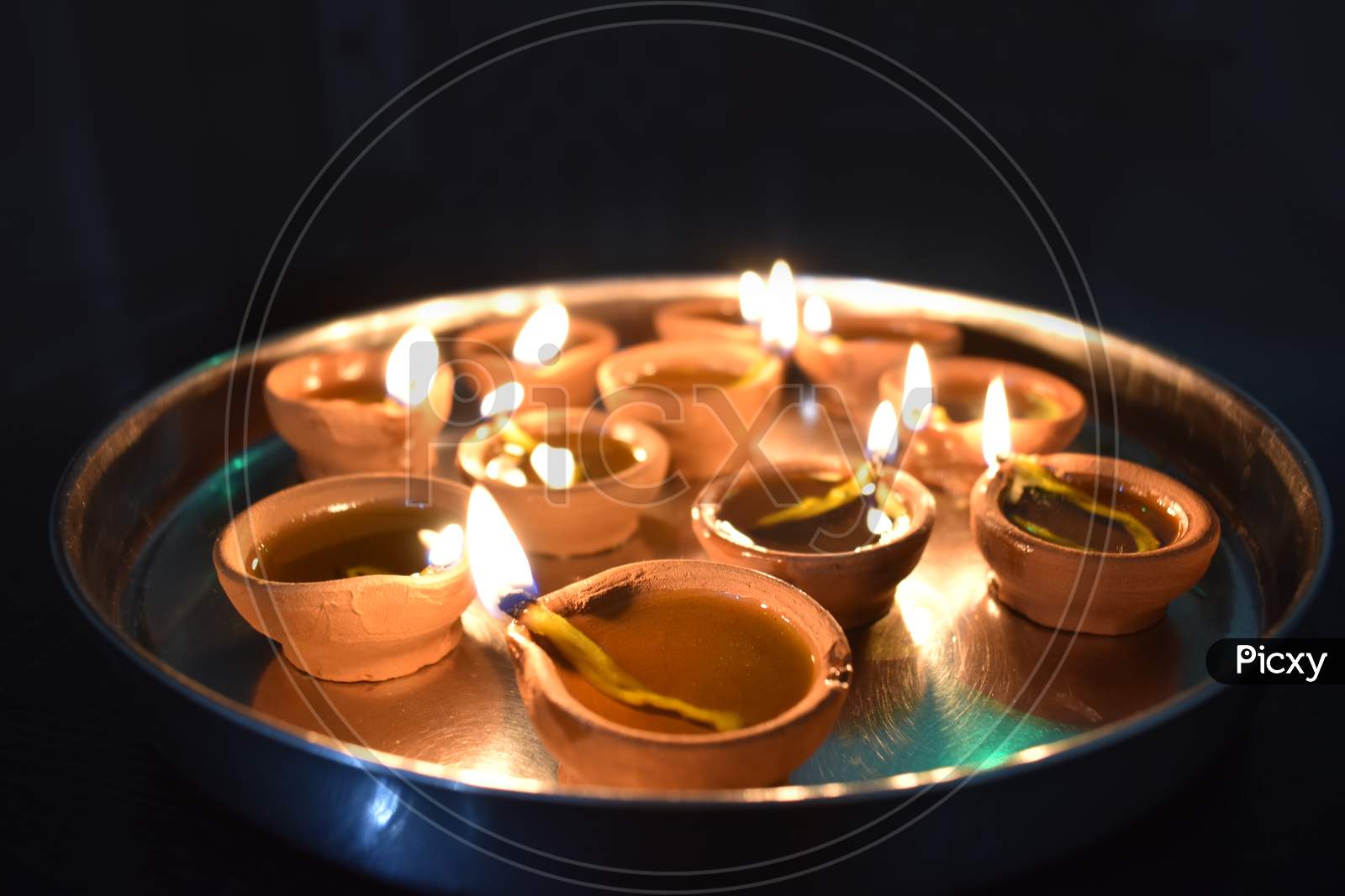 Diwali thali of earthen lamps(diyas).
