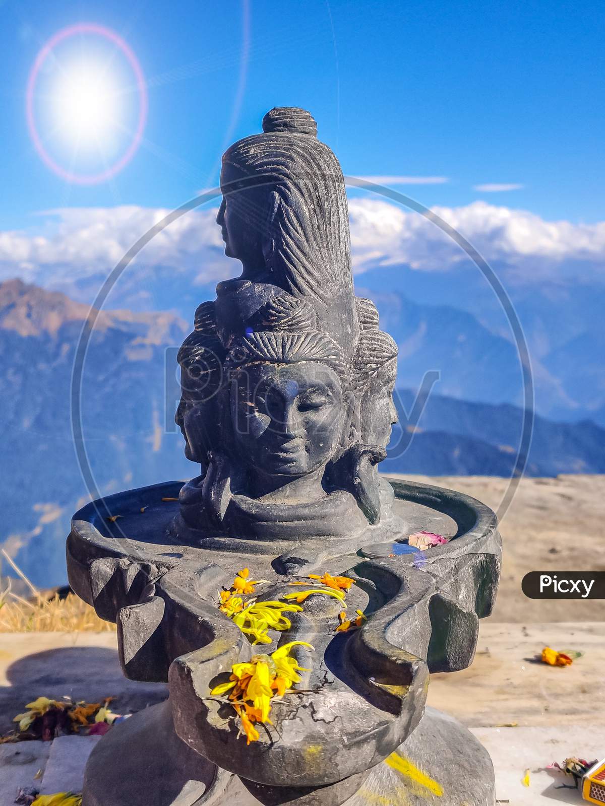 Macro photography shivay statue chandrashila Uttarakhand india