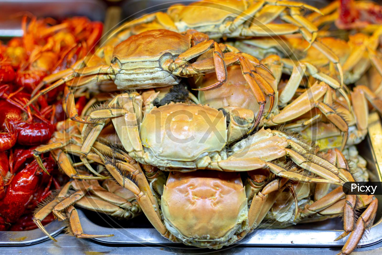 Crabs On The Street Market Food Stall In Luoyang Old City, Henan, China