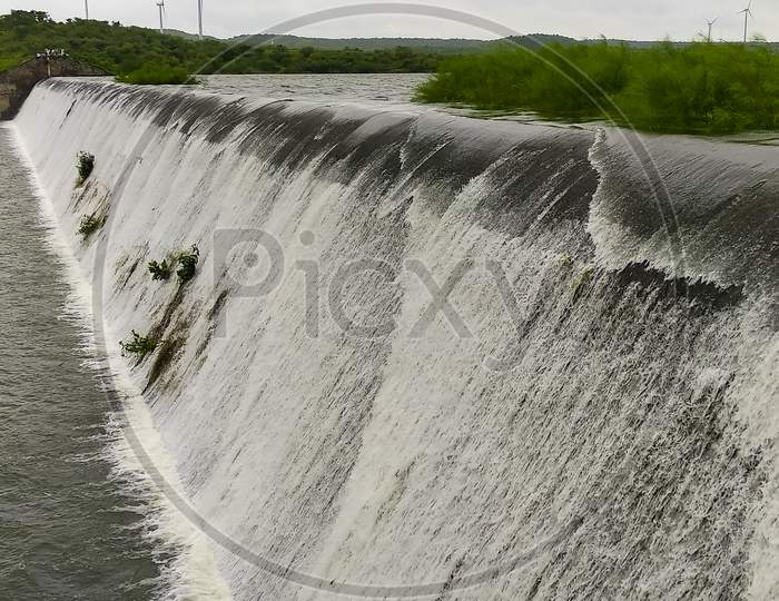 Amazing view of itariya Dam of gravity overflow on River ghelo at itariya, botad,bhavnagar, Gujarat, India, 17 Aug 2020.
