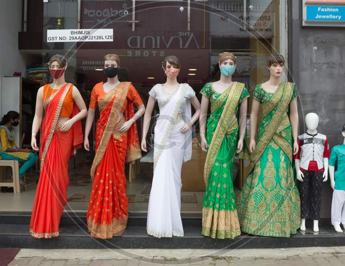 Mannequins draped in tricolor saris on Independence day in Mysore/Karnataka/India.