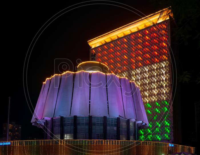 Iconic Buildings Legislative Assembly The Vidhan Sabha or Vidhan Bhavan Lighting elumination of Indian Tricolour on Republic Day Mumbai.