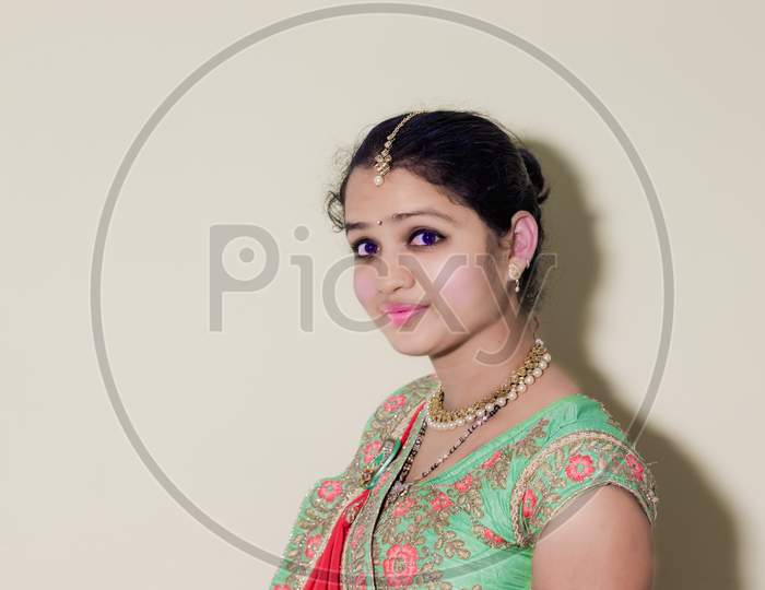 Hindu Young Attractive Married Girl