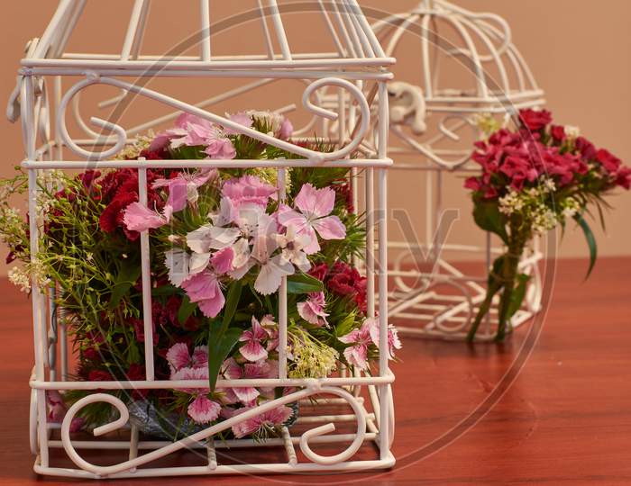 Bird cage flower arrangement vintage wedding decorations