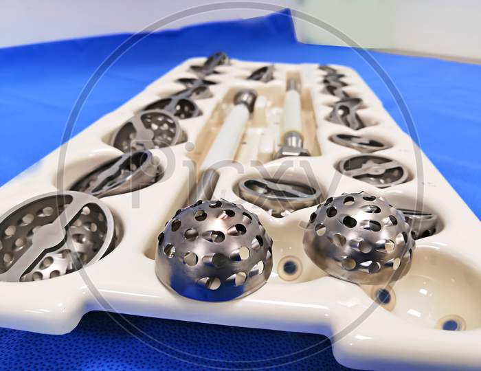 Total Hip Replacement Surgery Instruments