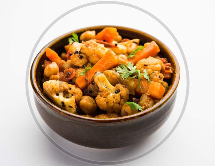 Indian Mix Veg Or Mixed Vegetable Recipe Served In A Bowl With Chapati