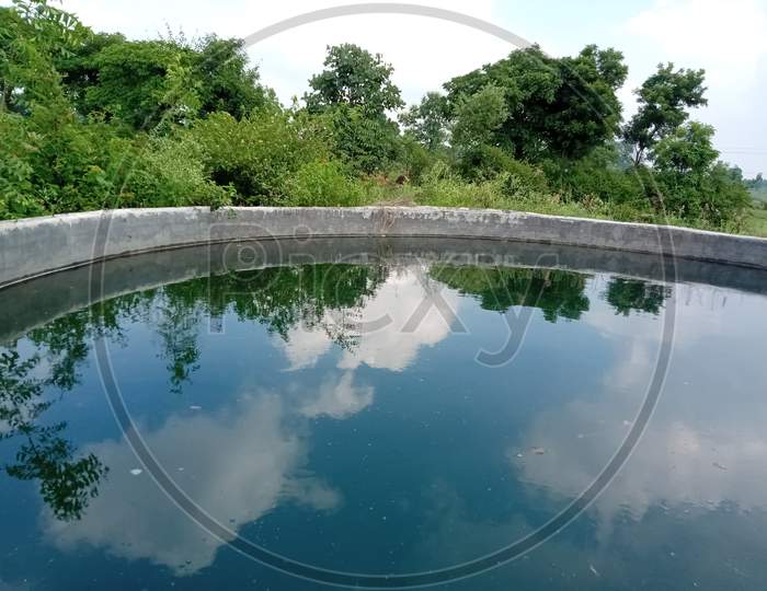 reflecting pool