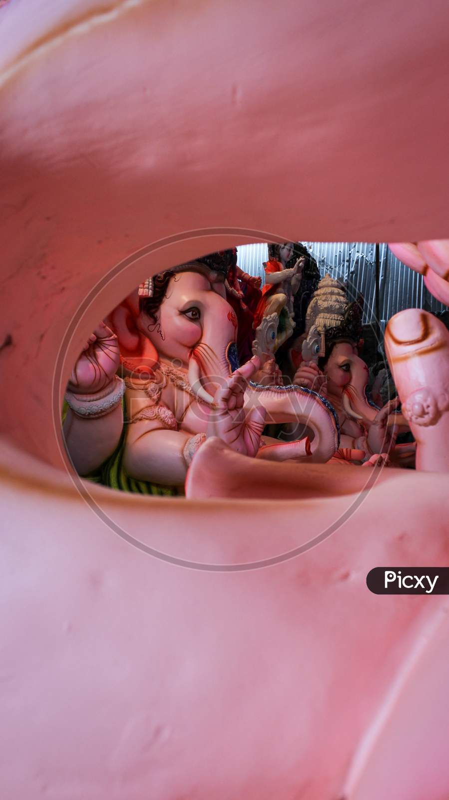 Ganesh Idols displayed in idol shop dhoolpet hyderabad