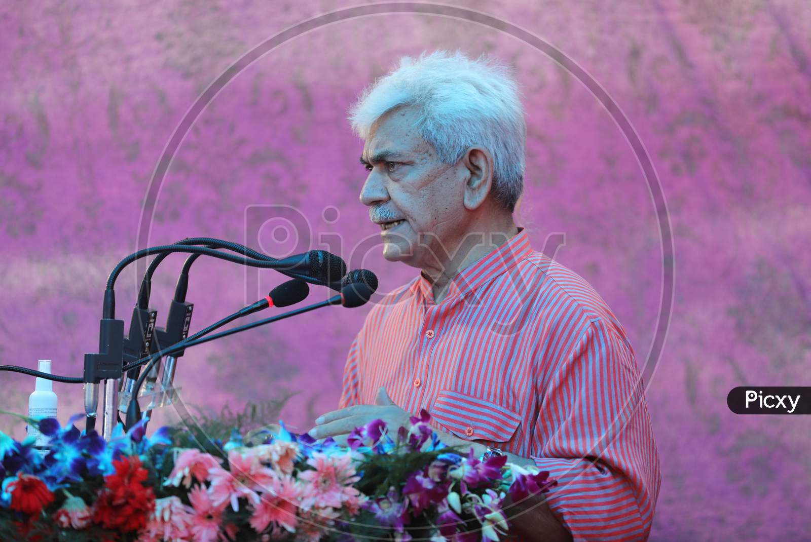 Jammu and Kashmir Lt governor Manoj Sinha addresses political dignitaries after inaugurating Ring road under (PMDP) from Akhnoor road to Bhalwal in Jammu on August 21,2020.