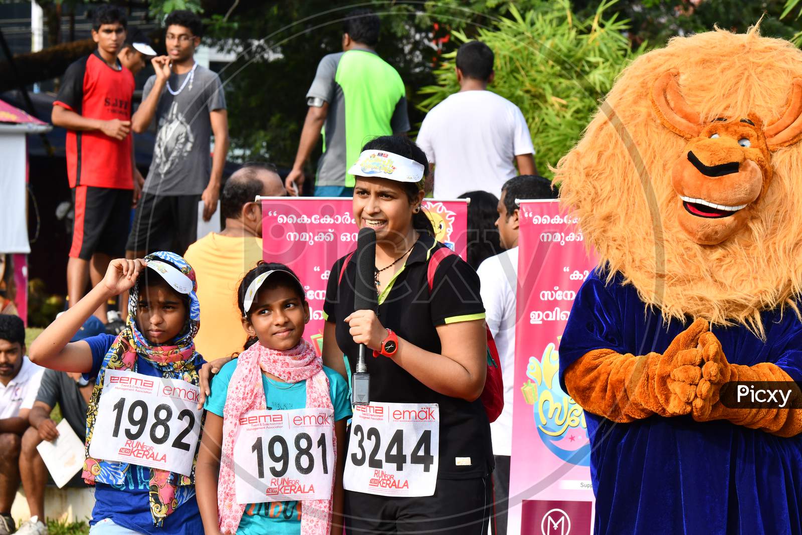 Image of 15 September 2018 participants of the Run For New Kerala Mini