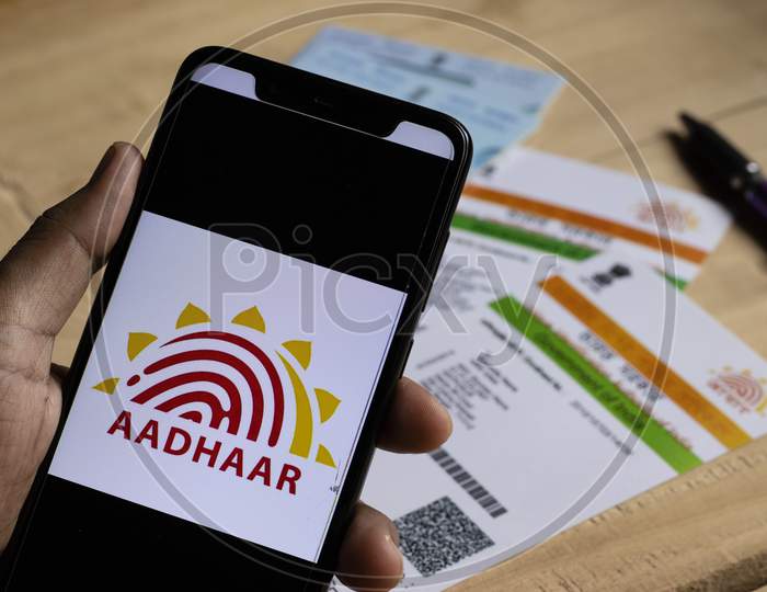 Aadhaar Cards And Maadhaar App