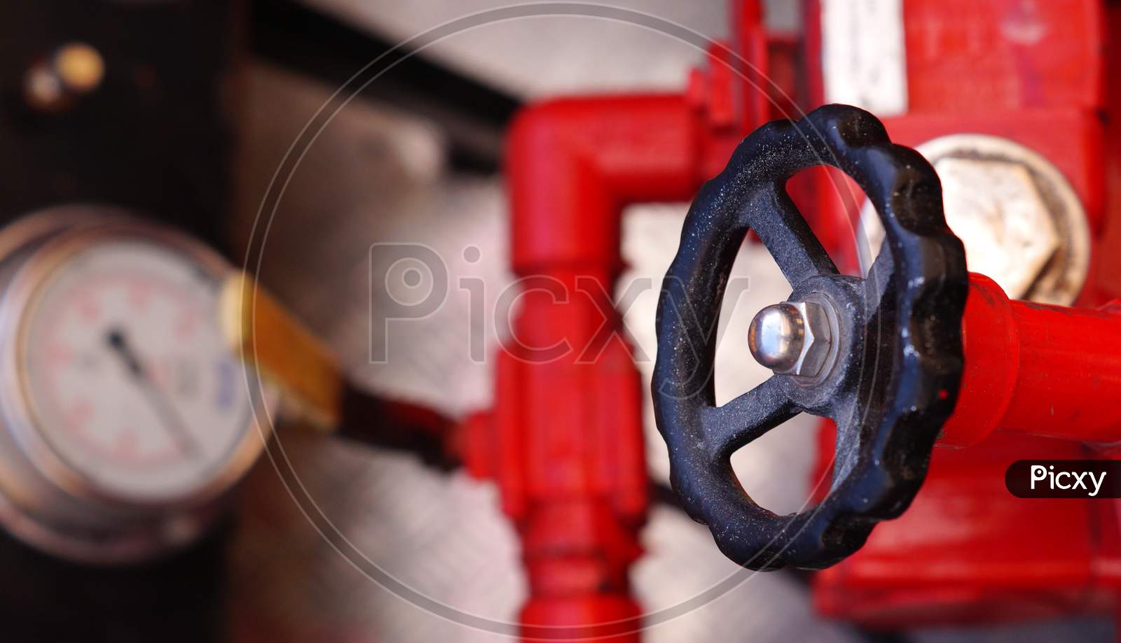view of wheel handle of fire fighting system
