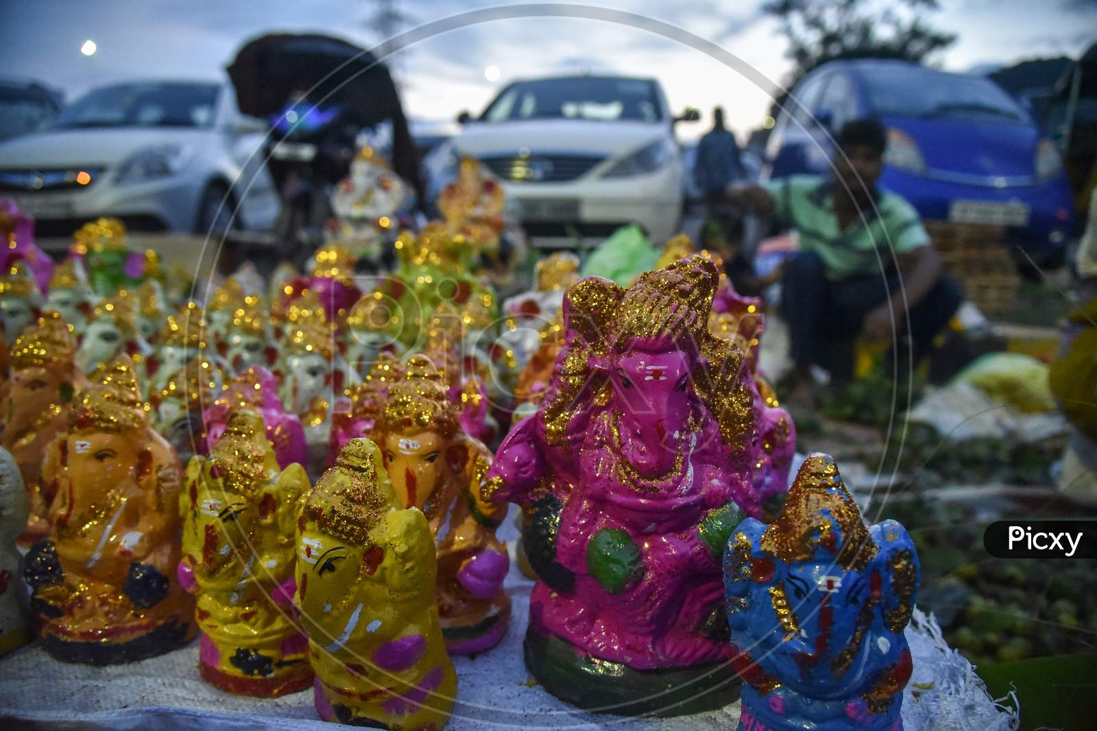 A Vendor Sells Ganesh Idols On The Eve Of Ganesh Chaturthi Festival, In Vijayawada On August 21, 2020.