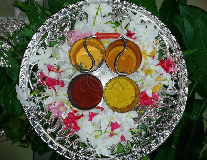Pooja Decoration for Home, Ganpati Pooja, Durga Pooja, Laxmi Pooja, Wedding Mandap, Fresh Flowers Decoration