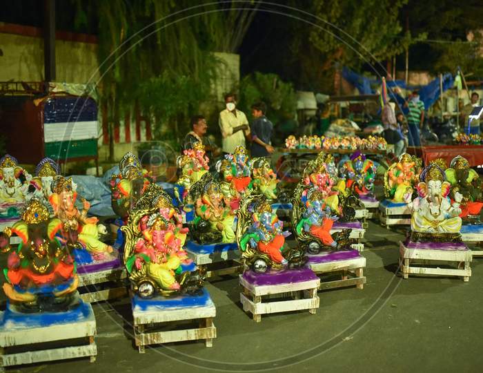 A Vendor Sells Ganesh Idols On The Eve Of Ganesh Chaturthi Festival, In Vijayawada On August 21, 2020.