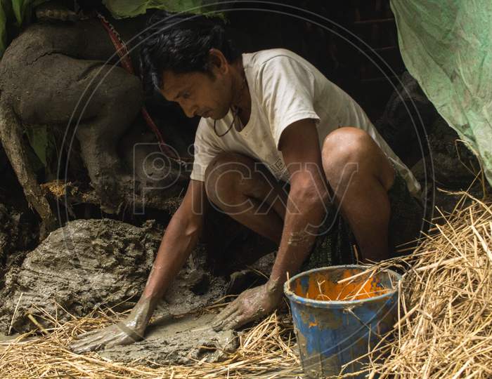 Craftsman working at kumartuli