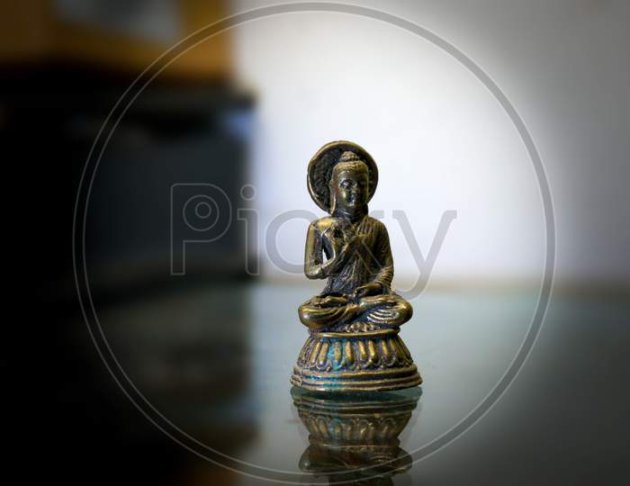 Bronze Antique Tibetan Buddha Sculpture Ornament stone Carving Jade Statue Sculpture Religion sculpture Bodhisattva.