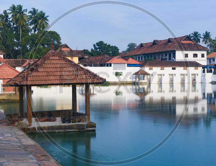 Indian Hindu temple, Padmanabhaswamy Temple and pond Trivandrum Kerala