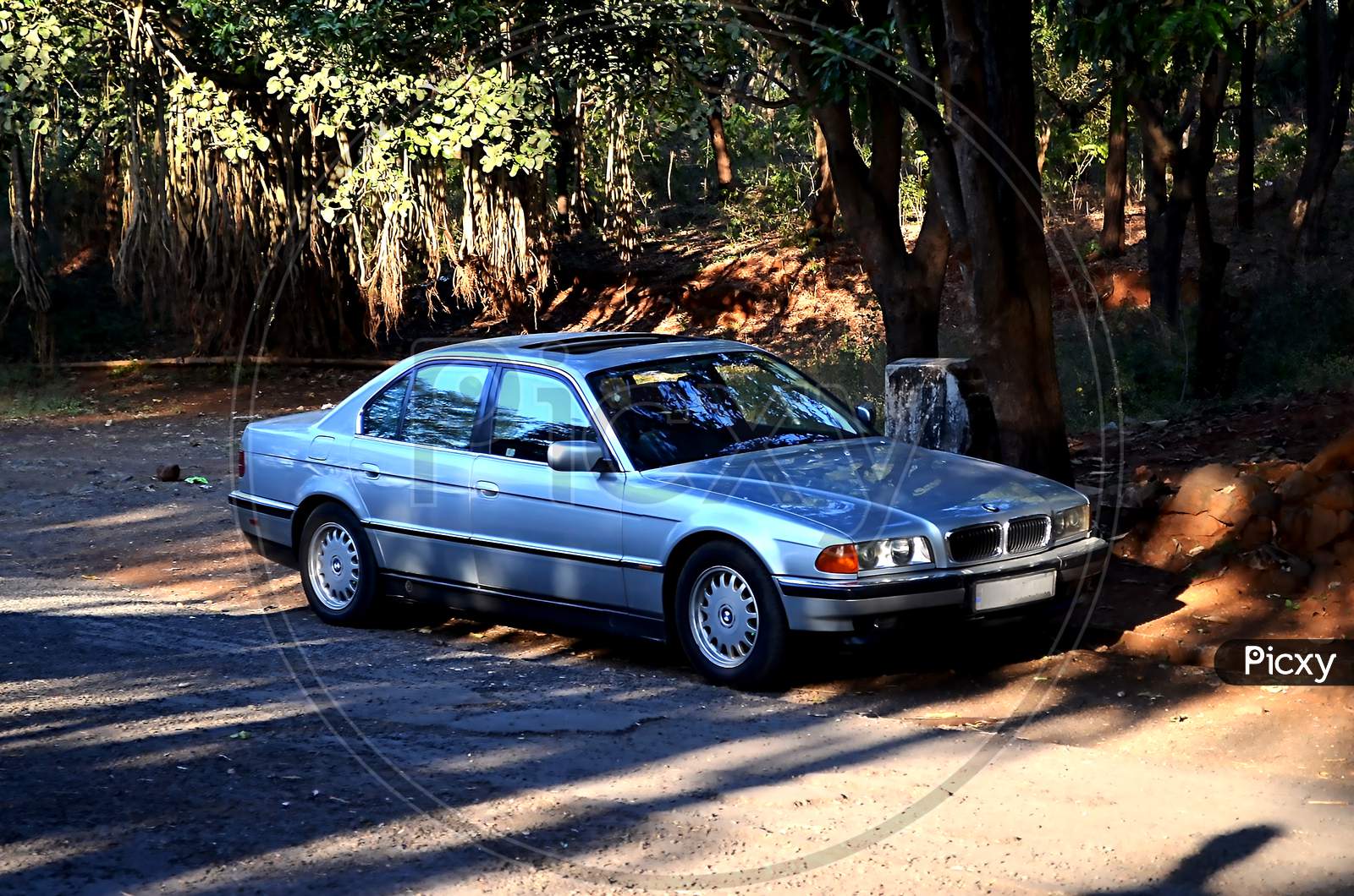Old BMW 7 series petrol car