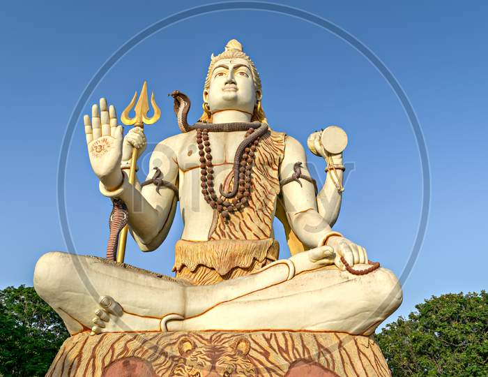 82 Feet Tall Statue Of Hindu God , Lord Shiva, Nageshwar Temple, Dwarka, India.