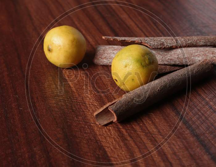 cinnamon with two lemon
