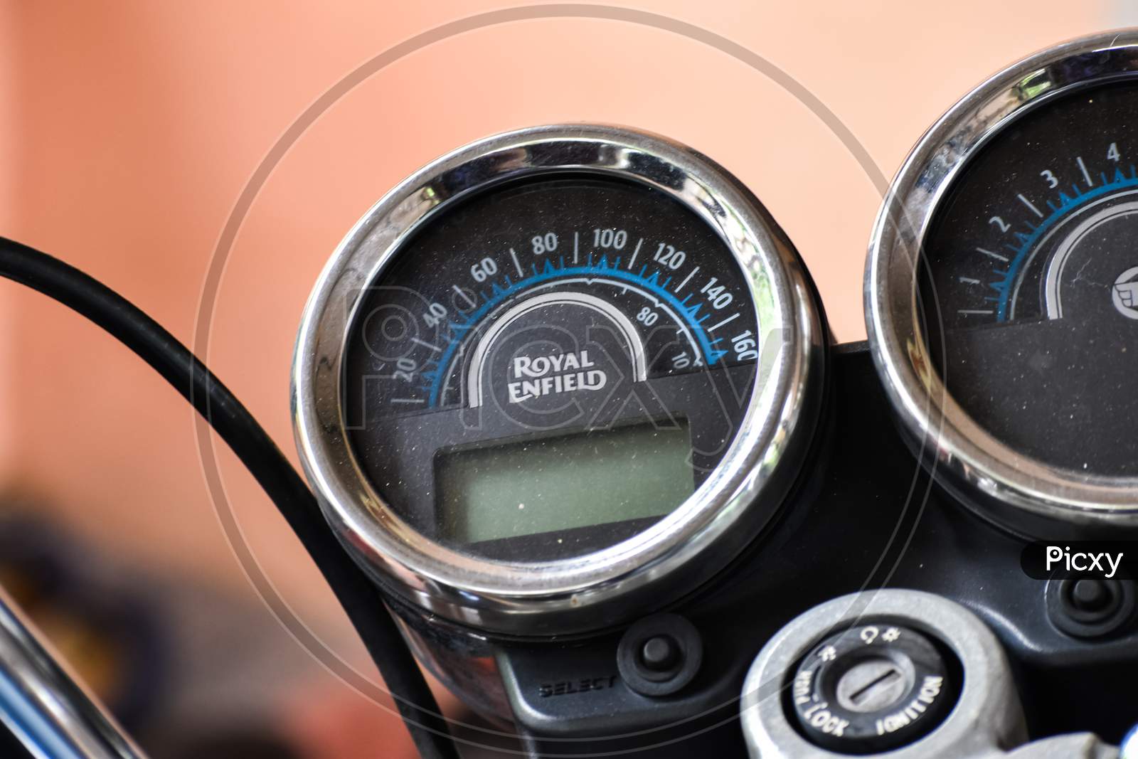 Royal enfield thunderbird 350 outlet meter