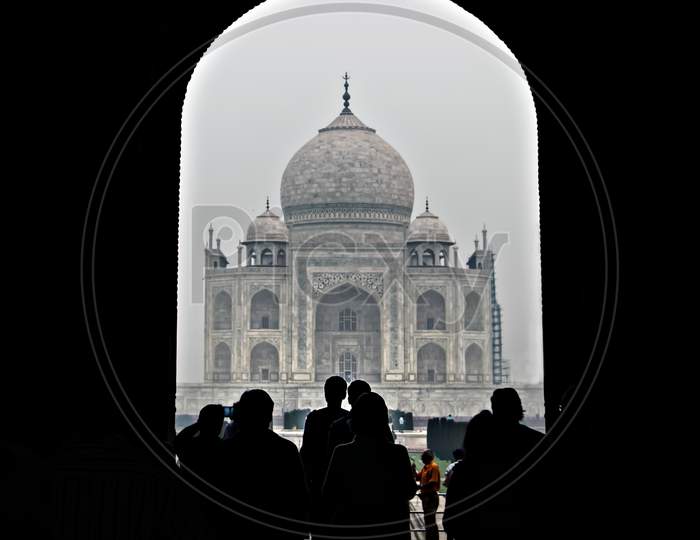 First Glimpse Of One Of The Seven Wonders Of The World , Taj Mahal.