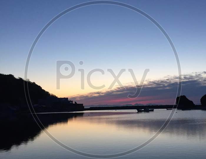Sunrise×Remove  River×Remove  Sky×Remove  Evening×Remove  Sunset×Remove  Horizon×Remove  Arch×Remove  Lake×Remove  Reflection×Remove  Architecture×Remove