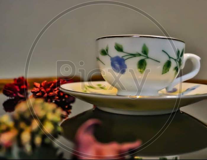 Cup×Remove  Teacup×Remove  Porcelain×Remove  Coffee cup×Remove  Still life×Remove  Serveware×Remove  Saucer×Remove  Tableware×Remove  Drinkware×Remove