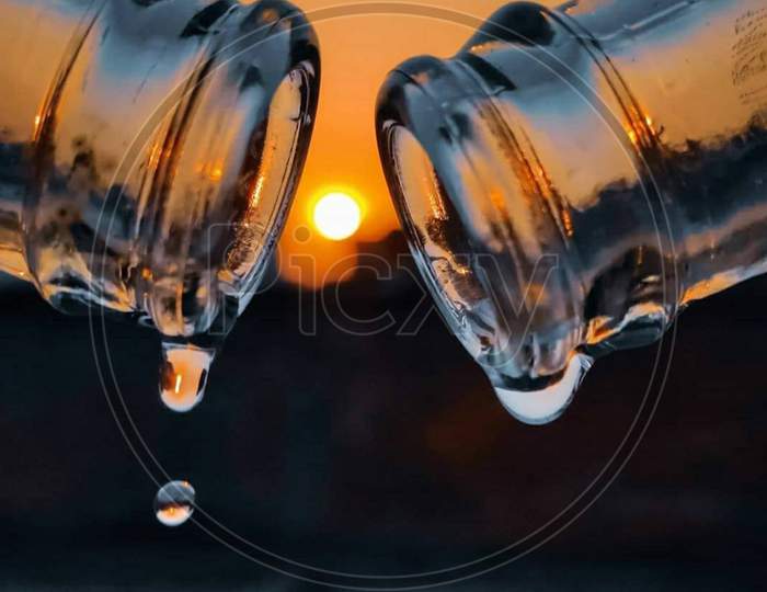 Close-up×Remove  Amber×Remove  Liquid×Remove  Photography×Remove  Orange×Remove  Still life photography×Remove  Water×Remove  Stemware×Remove  Reflection×Remove  Glass×Remove