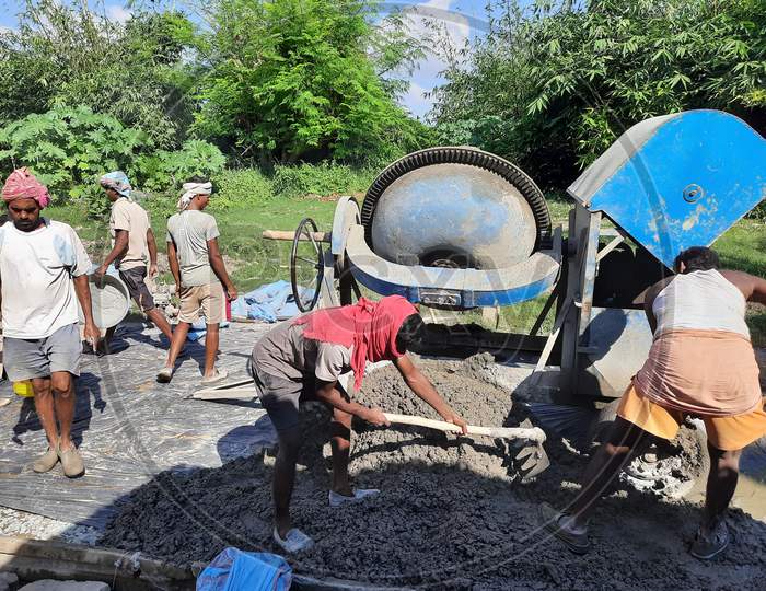 Concrete pavement construction in rural Bihar