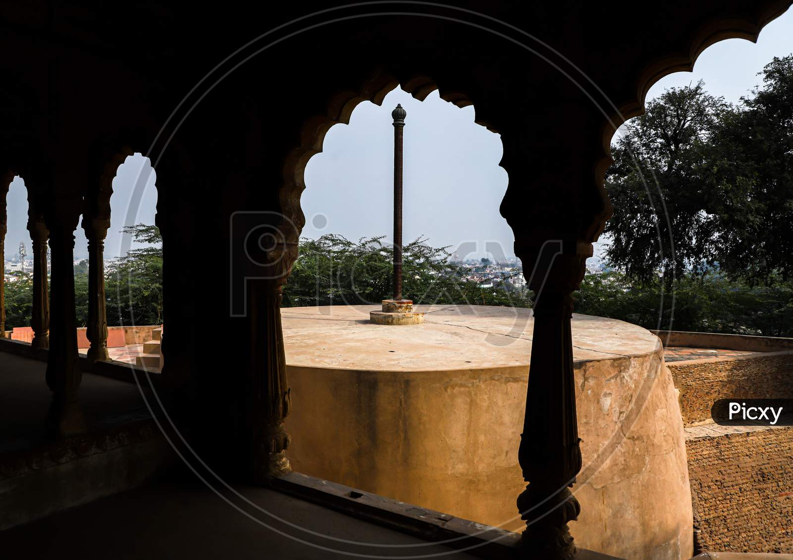 Jawahar Burj and Fateh Burj stand erect within the glorious ramparts of the Lohagarh Fort.They were built by Maharaja Suraj Mal.
