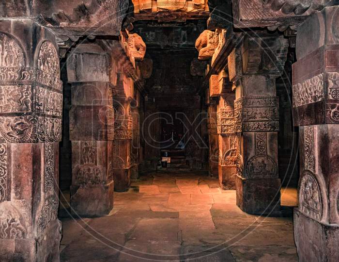 Virupaksha Temple Pattadakal Interior Art On Stone Pillars