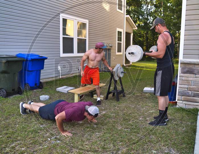 3 Athletes Follow Backyard Bodybuilding Exercise Program During