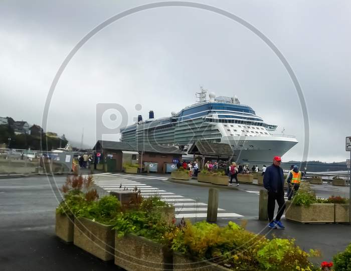 9/7/2014, Alaska Usa ,Cruise Ship Docked In Pier