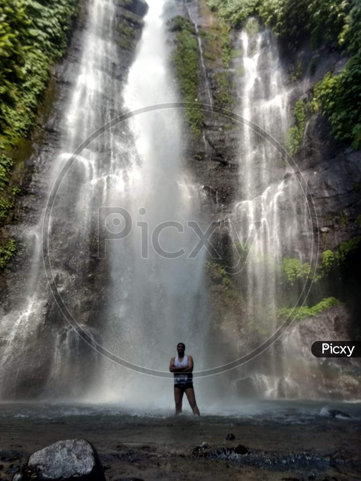 Sekumpul & Fiji Waterfalls