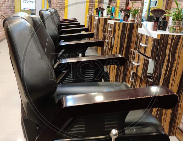 Seats in a salon