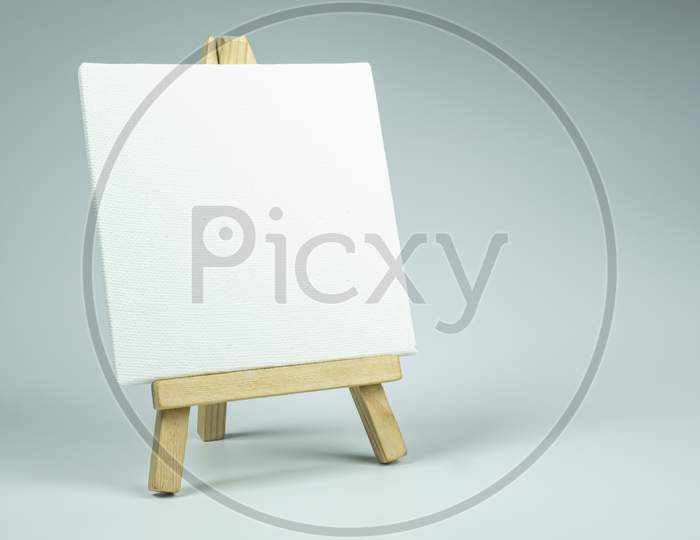mini blank canvas with wooden easel stand