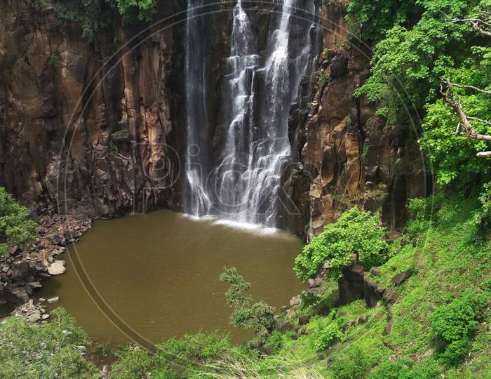 waterfall,patalpani waterfall.